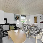 בית נופש 3 Bedroom Pet Friendly In *