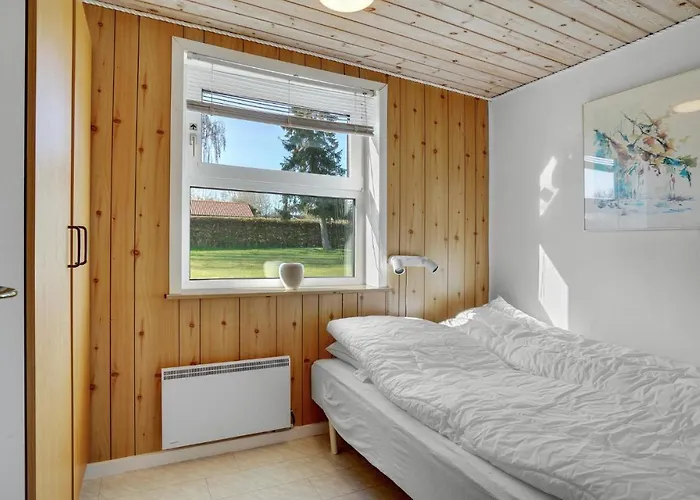 3 Bedroom Pet Friendly In