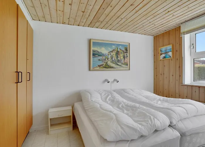 3 Bedroom Pet Friendly In * Hejls